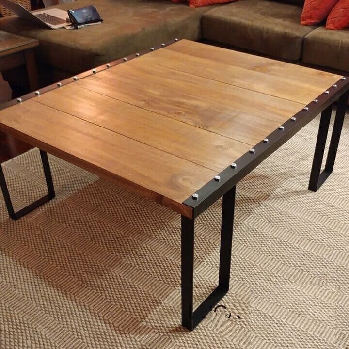 Mesa de Centro - Adubi